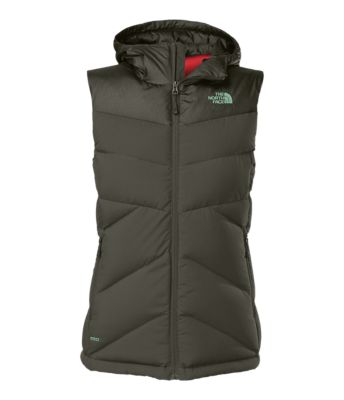 WOMEN'S KAILASH HOODED VEST | The North 