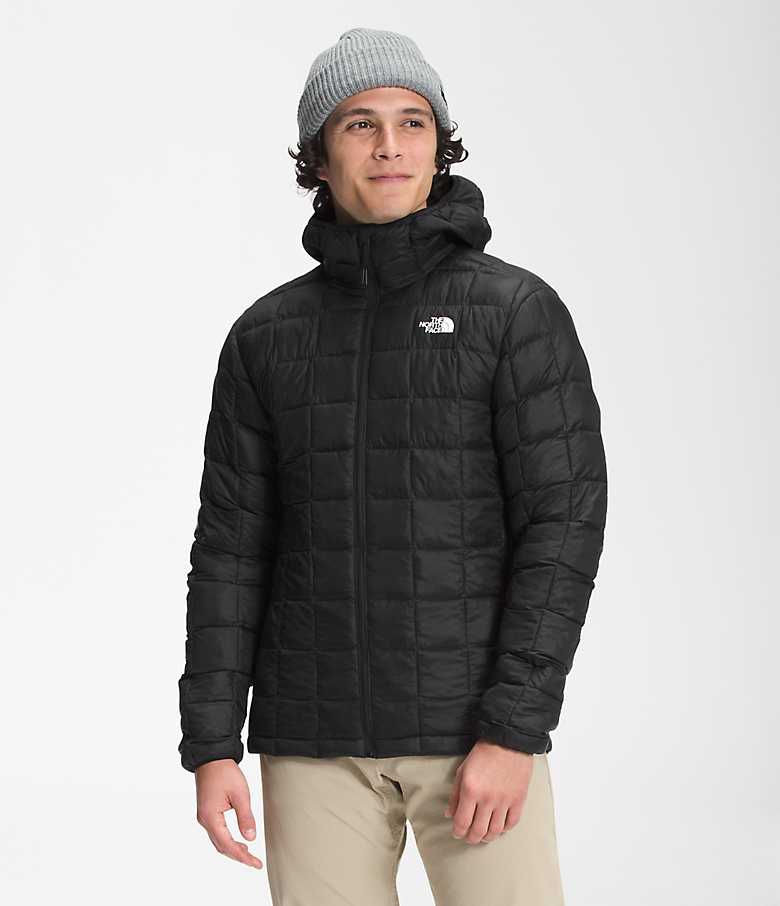 The North Face ThermoBall Hoodieタグ参照状態