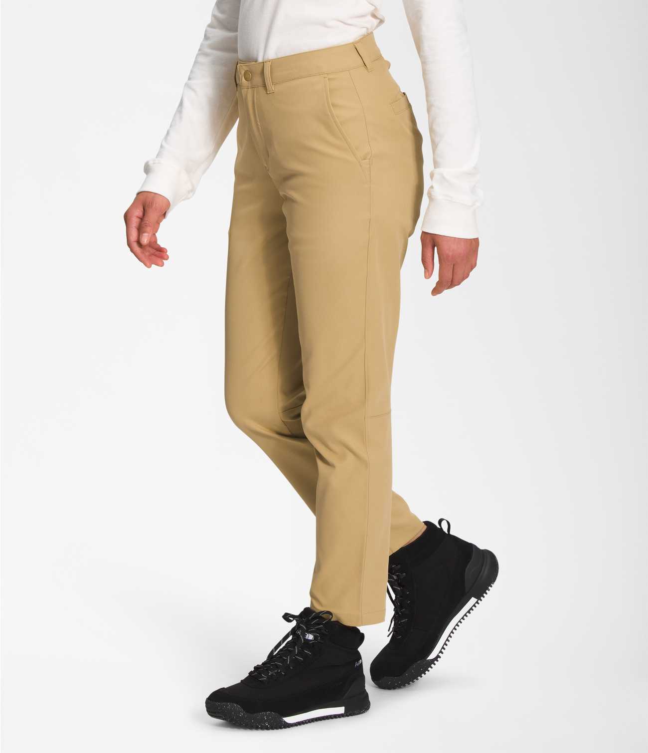 WOMEN'S STANDARD TAPERED PANT, The North Face