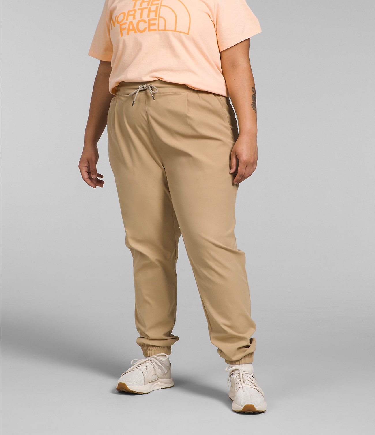 Women’s Plus Standard Joggers | The North Face