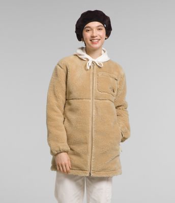 This Cropped North Face Sherpa Fleece Is Shockingly Warm& Cute - The Mom  Edit