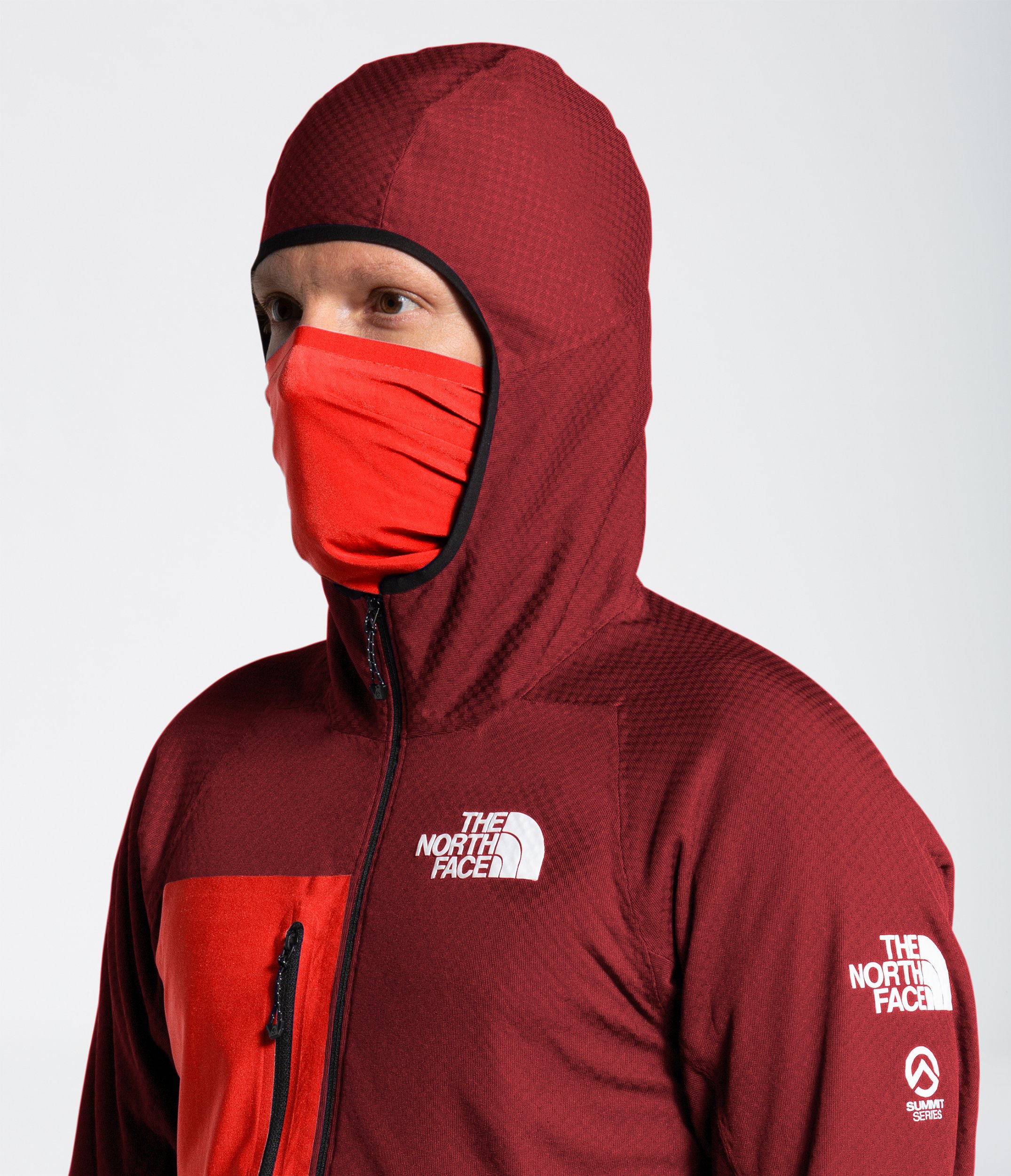 Close-up of the Summit Advanced Mountain Kit™ L2 Pullover featuring the integrated face buff.