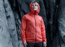 The North Face Women's Tek Piping Wind Jacket is blocking the